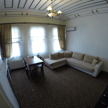Blue Eye Apartment *
