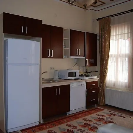 Blue Eye アパート *