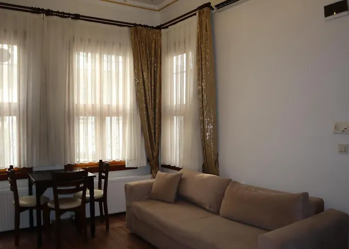 Blue Eye Апартаменты *