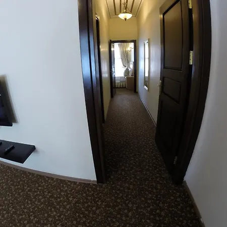 Blue Eye Apartment