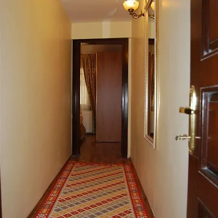 Apartment Blue Eye